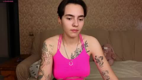Snapshot of twobabesweet chatting on 06-27-26, 12:22 Welcome guys We Lili and Vic PVT open online show from 06-27-26, 12:22