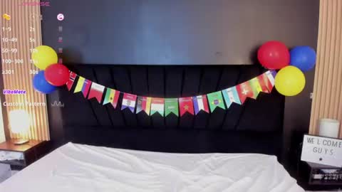 twodolls18 online show from 06-21-26, 04:15