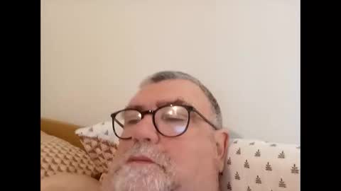 twohats2810 online show from 03-12-26, 10:21