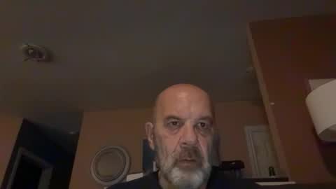 Snapshot of twstone chatting on 11-10-25, 01:15 twstone online show from 11-10-25, 01:15