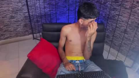 Snapshot of tyger_boy chatting on 05-15-26, 03:24 Tyger Boy online show from 05-15-26, 03:24