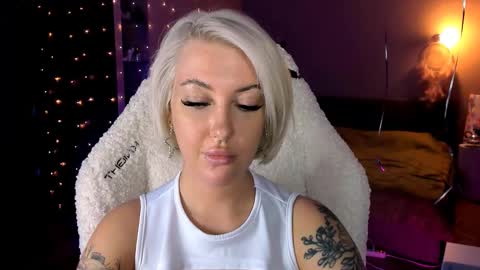 Miley online show from 12-07-24, 01:51