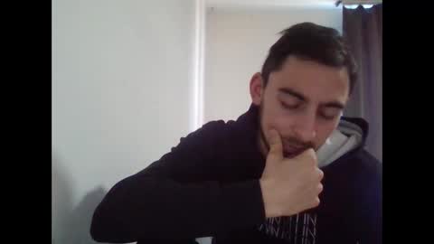 Snapshot of tyler07xxx chatting on 01-19-26, 01:04 EmmaTyler online show from 01-19-26, 01:04