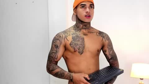 Snapshot of tyler_bell_ chatting on 07-15-26, 11:26 tyler_bell_ online show from 07-15-26, 11:26