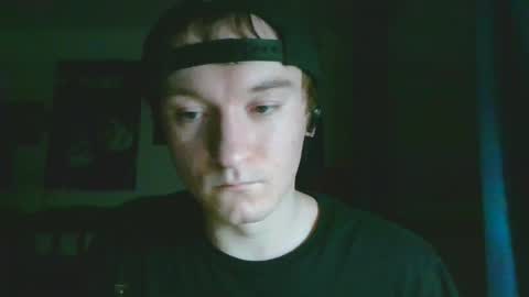 Snapshot of tylerdude5612 chatting on 07-10-26, 04:17 Tylerdude56128 online show from 07-10-26, 04:17