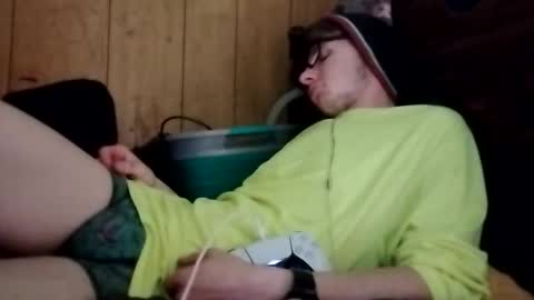 Snapshot of tylerlee199169 chatting on 11-11-25, 04:23 Tyler online show from 11-11-25, 04:23