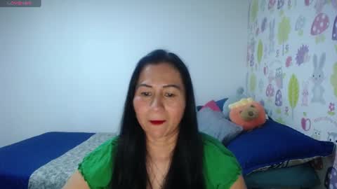 Snapshot of tyna_b chatting on 06-25-26, 07:07 Tyna online show from 06-25-26, 07:07