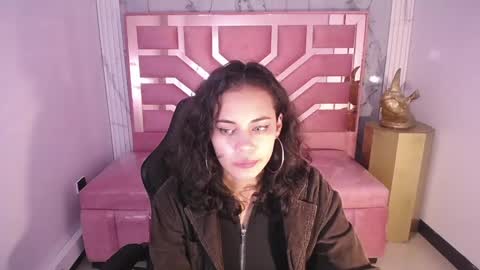 Snapshot of tyna_ch chatting on 12-15-24, 07:42 TYNA online show from 12-15-24, 07:42