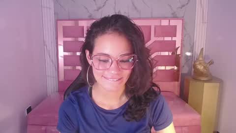 Snapshot of tyna_ch chatting on 12-17-24, 07:37 TYNA online show from 12-17-24, 07:37