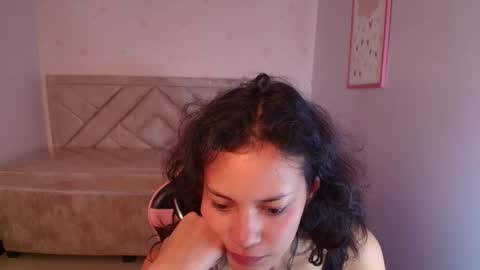 Snapshot of tyna_ch chatting on 09-10-25, 04:29 TYNA online show from 09-10-25, 04:29