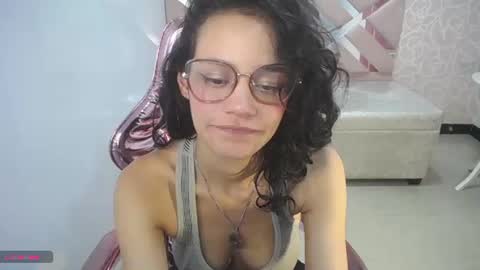 Snapshot of tyna_ch chatting on 06-13-26, 01:14 TYNA online show from 06-13-26, 01:14