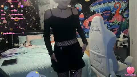 Snapshot of tyra_liana chatting on 03-01-25, 04:47 Tyra Liana online show from 03-01-25, 04:47