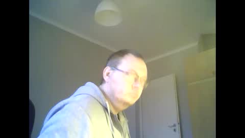 Snapshot of tyradi1991 chatting on 12-14-24, 01:05 tyradi1991 online show from 12-14-24, 01:05