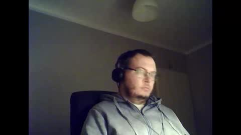 Snapshot of tyradi1991 chatting on 01-01-25, 06:27 tyradi1991 online show from 01-01-25, 06:27