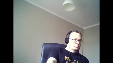 Snapshot of tyradi1991 chatting on 03-09-25, 09:02 tyradi1991 online show from 03-09-25, 09:02