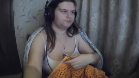 Tyuoooy3s online show from 10-17-25, 01:31