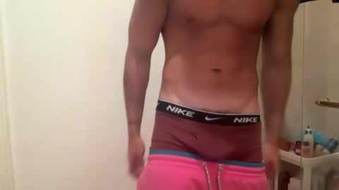 Snapshot of tyy0ung chatting on 05-07-26, 06:57 tyy0ung online show from 05-07-26, 06:57