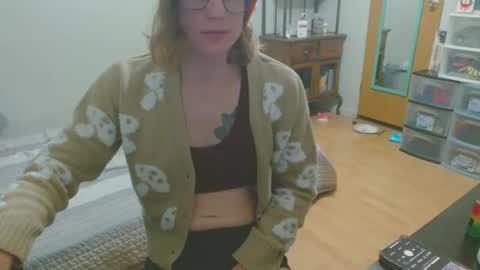 Snapshot of tyyyler93 chatting on 02-13-25, 06:09 TylerAlternative online show from 02-13-25, 06:09