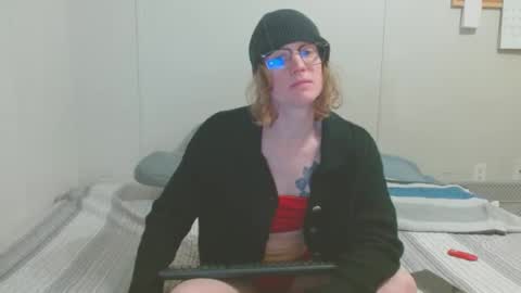 Snapshot of tyyyler93 chatting on 02-19-25, 01:40 TylerAlternative online show from 02-19-25, 01:40
