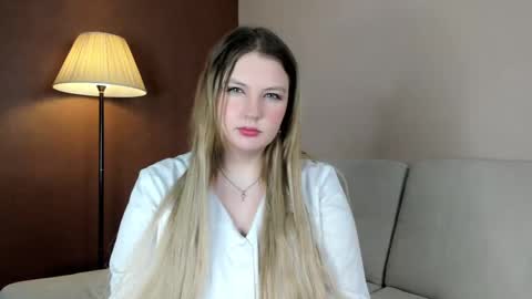 Snapshot of udelladella chatting on 02-12-25, 10:03 Amelia online show from 02-12-25, 10:03