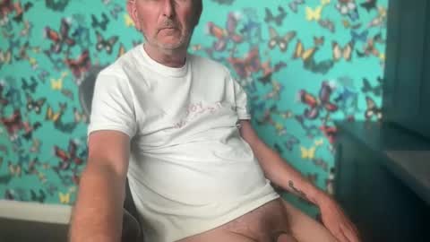 Snapshot of ukcock2016 chatting on 05-27-26, 12:35 Adam online show from 05-27-26, 12:35