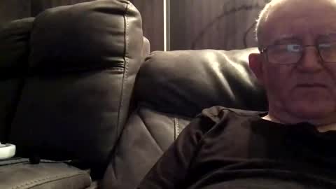 Snapshot of ukcock699196923 chatting on 10-12-25, 07:35 ukcock699196923 online show from 10-12-25, 07:35