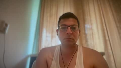 Snapshot of ukhalid82 chatting on 07-05-26, 11:28 ukhalid82 online show from 07-05-26, 11:28