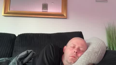 ukmatty3 online show from 04-18-26, 07:07