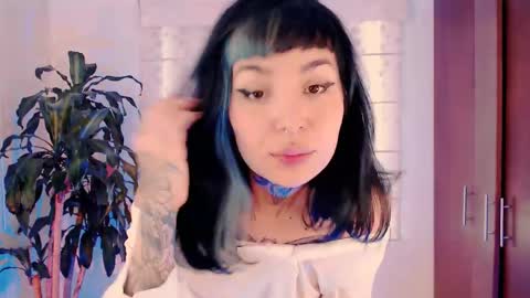 Martina online show from 05-21-26, 06:15