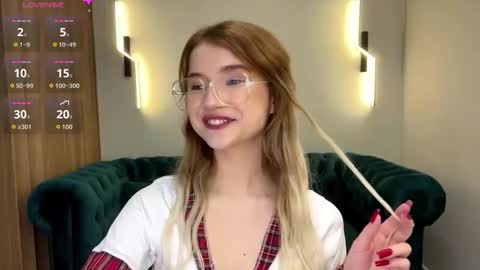 Vikki online show from 02-01-26, 03:10