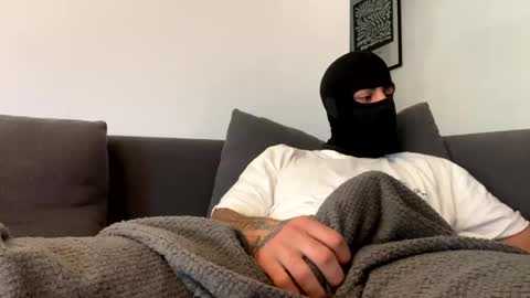 Snapshot of ulisesroca chatting on 11-21-25, 10:14 ulisesroca online show from 11-21-25, 10:14
