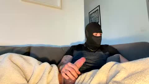 Snapshot of ulisesroca chatting on 02-22-26, 12:58 ulisesroca online show from 02-22-26, 12:58