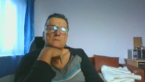 Snapshot of ulmeni4 chatting on 12-08-24, 06:43 ulmeni4 online show from 12-08-24, 06:43