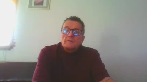 Snapshot of ulmeni4 chatting on 12-25-24, 01:09 ulmeni4 online show from 12-25-24, 01:09