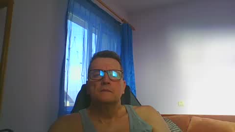 Snapshot of ulmeni4 chatting on 01-16-25, 12:09 ulmeni4 online show from 01-16-25, 12:09