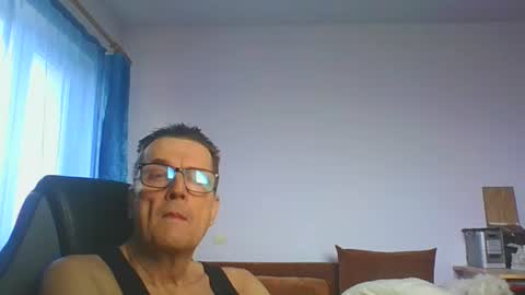 Snapshot of ulmeni4 chatting on 02-03-26, 07:24 ulmeni4 online show from 02-03-26, 07:24