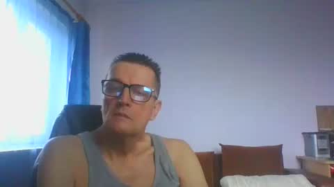 Snapshot of ulmeni4 chatting on 02-12-26, 07:14 ulmeni4 online show from 02-12-26, 07:14