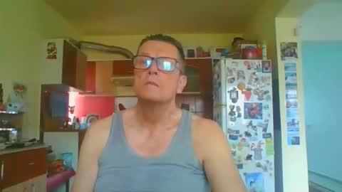 Snapshot of ulmeni4 chatting on 03-19-26, 06:39 ulmeni4 online show from 03-19-26, 06:39