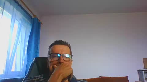 Snapshot of ulmeni4 chatting on 07-09-26, 11:03 ulmeni4 online show from 07-09-26, 11:03