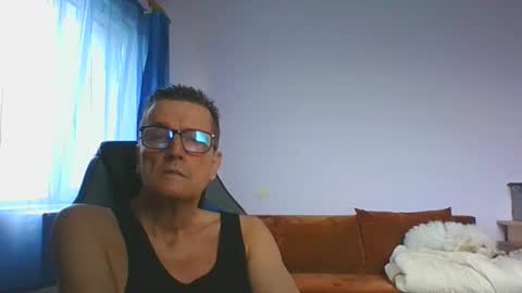 ulmeni7 online show from 12-20-25, 09:38