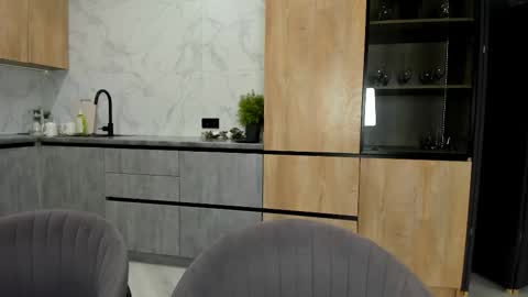 Melena online show from 01-10-26, 01:40