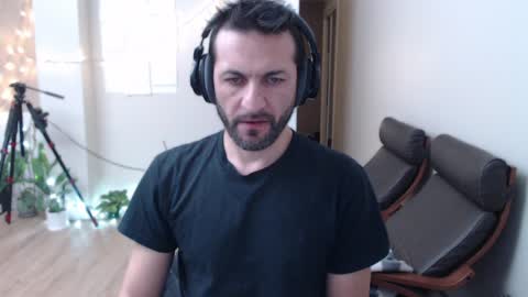 Snapshot of ultratoaster chatting on 01-16-25, 02:09 ultratoaster online show from 01-16-25, 02:09