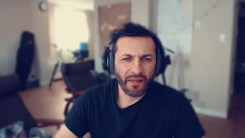 Snapshot of ultratoaster chatting on 02-06-25, 09:49 ultratoaster online show from 02-06-25, 09:49