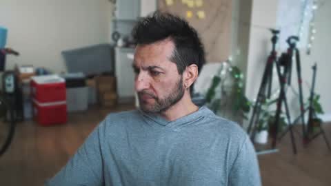 Snapshot of ultratoaster chatting on 02-20-25, 09:53 ultratoaster online show from 02-20-25, 09:53