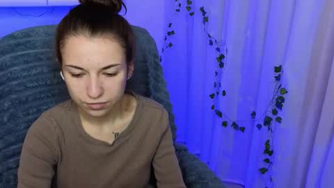 Ulyana online show from 11-19-25, 05:18