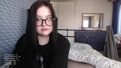 Snapshot of uminarin chatting on 03-10-25, 07:10 Julia online show from 03-10-25, 07:10