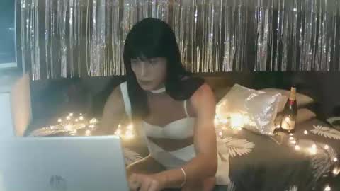 Snapshot of unadiosa chatting on 09-16-25, 05:47 unadiosa online show from 09-16-25, 05:47