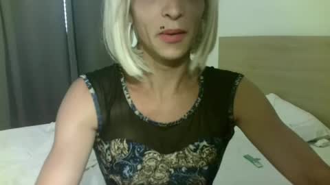Snapshot of unadiosa chatting on 06-26-26, 07:35 unadiosa online show from 06-26-26, 07:35