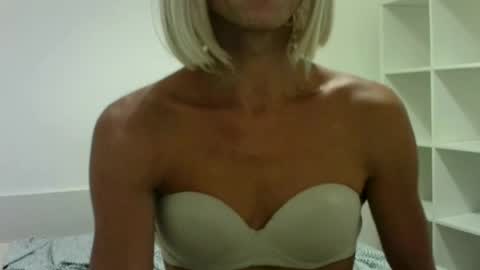 Snapshot of unadiosa chatting on 07-10-26, 01:58 unadiosa online show from 07-10-26, 01:58