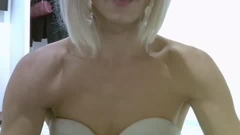 Snapshot of unadiosa chatting on 07-21-26, 11:01 unadiosa online show from 07-21-26, 11:01